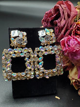 Load image into Gallery viewer, Iridescent Marquise Stone Cluster Earring
