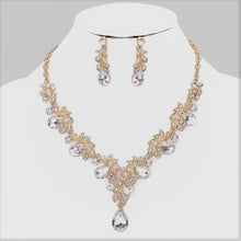 Load image into Gallery viewer, Pave Vine Necklace Set
